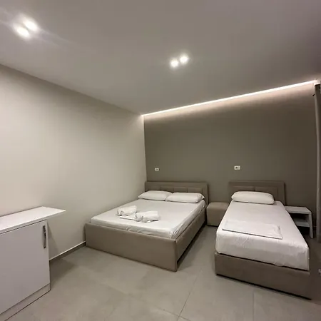 Fiore 1 Guest house *